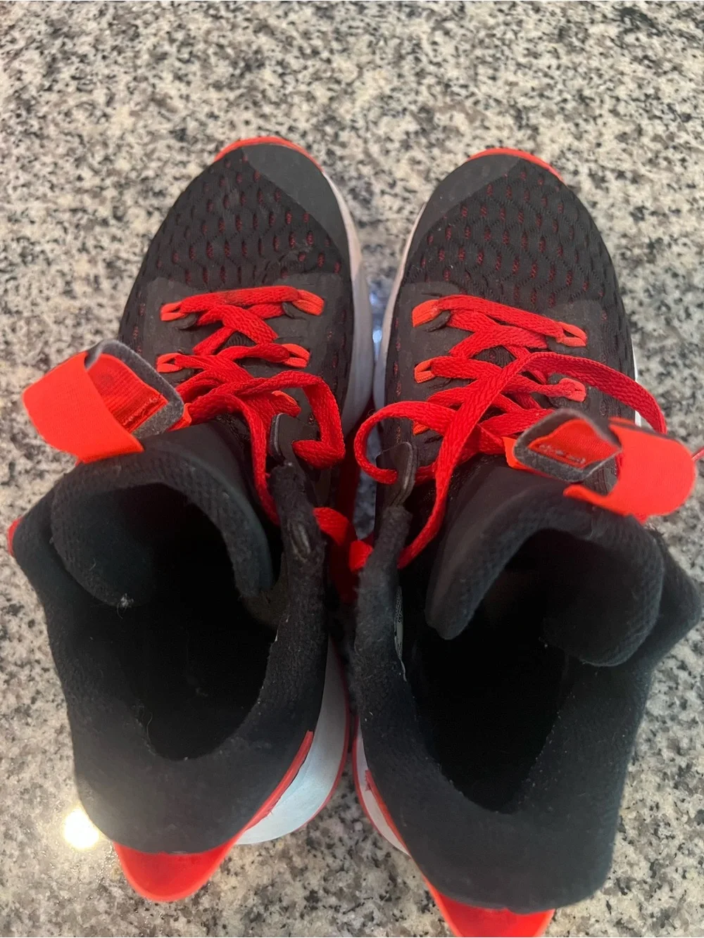 Nike Men's Black and Red Athletic Sneakers